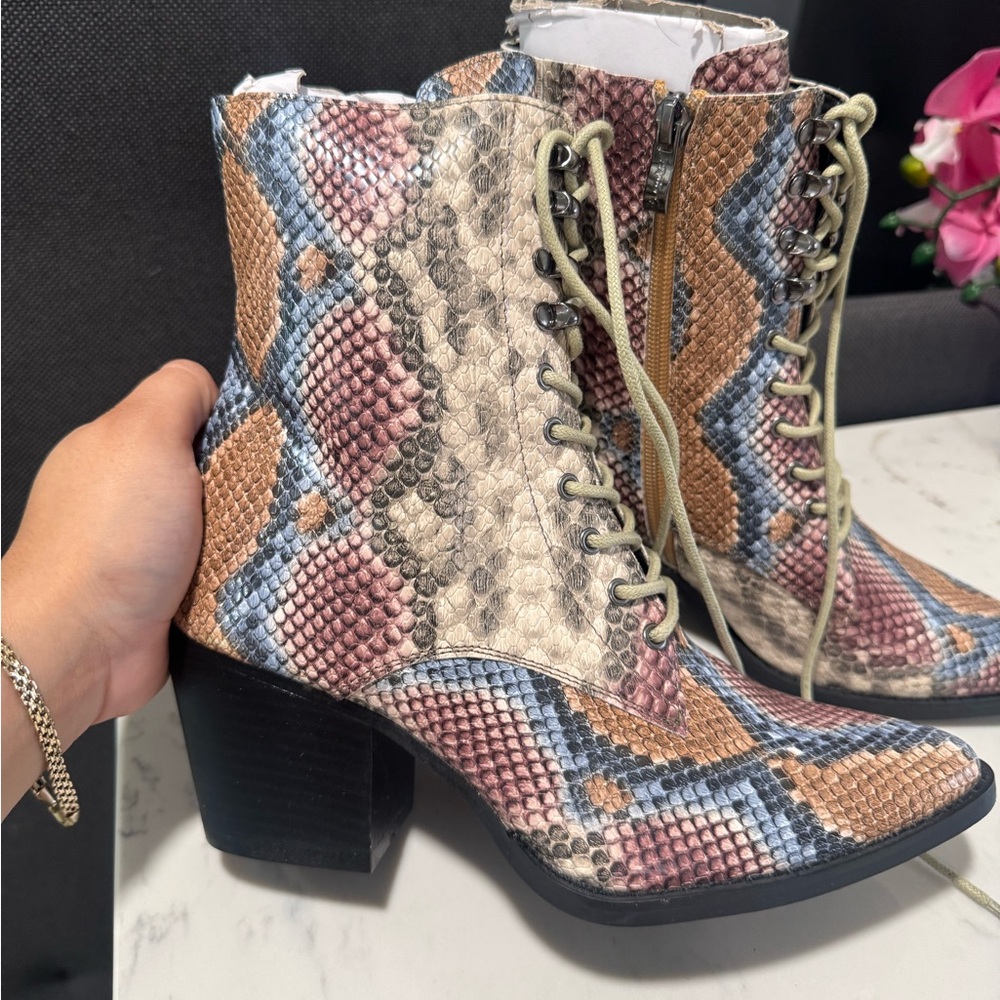 ARIDER GIRL Snakeskin Lace-Up Ankle Boots - Multicolor - Picture 6 of 10